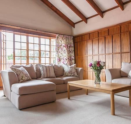 Sandown Estate Apartment 约翰内斯堡 外观 照片